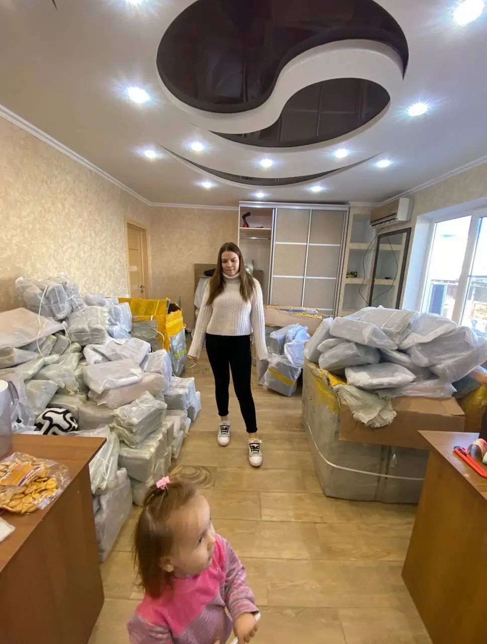 Переезд Кати с семьей и собранные вещи